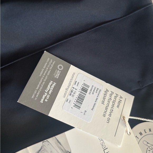 Vuori Women's Black Wide-Leg Trousers - Picture 12 of 16